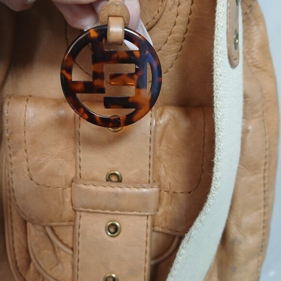 Elliott Luca Luxury Saddle Bag - Picture 11 of 12